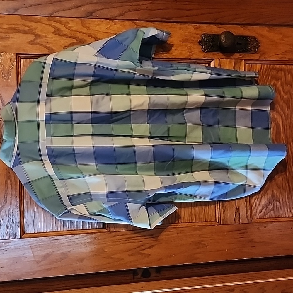 ✨️3/$20 ✨️Roundtree & Yorke shirt - Picture 4 of 5